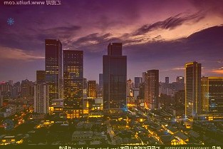 美股收高，拼多多、愛(ài)奇藝跌逾7%，小鵬汽車(chē)跌超9%，嗶哩嗶哩大跌14%
